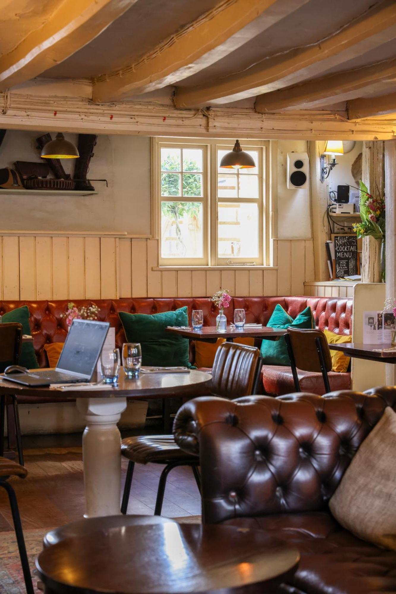 The Windmill Hotel Maidstone Exterior foto
